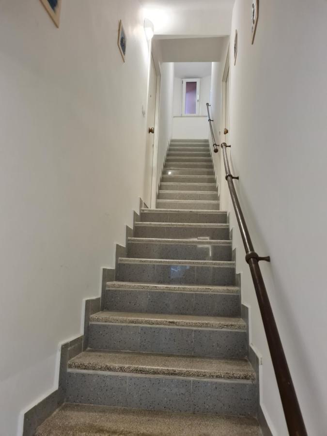 Апартаменты Al Castello - Aeroporto Delle Marche - Ancona Фальконара-Мариттима Экстерьер фото
