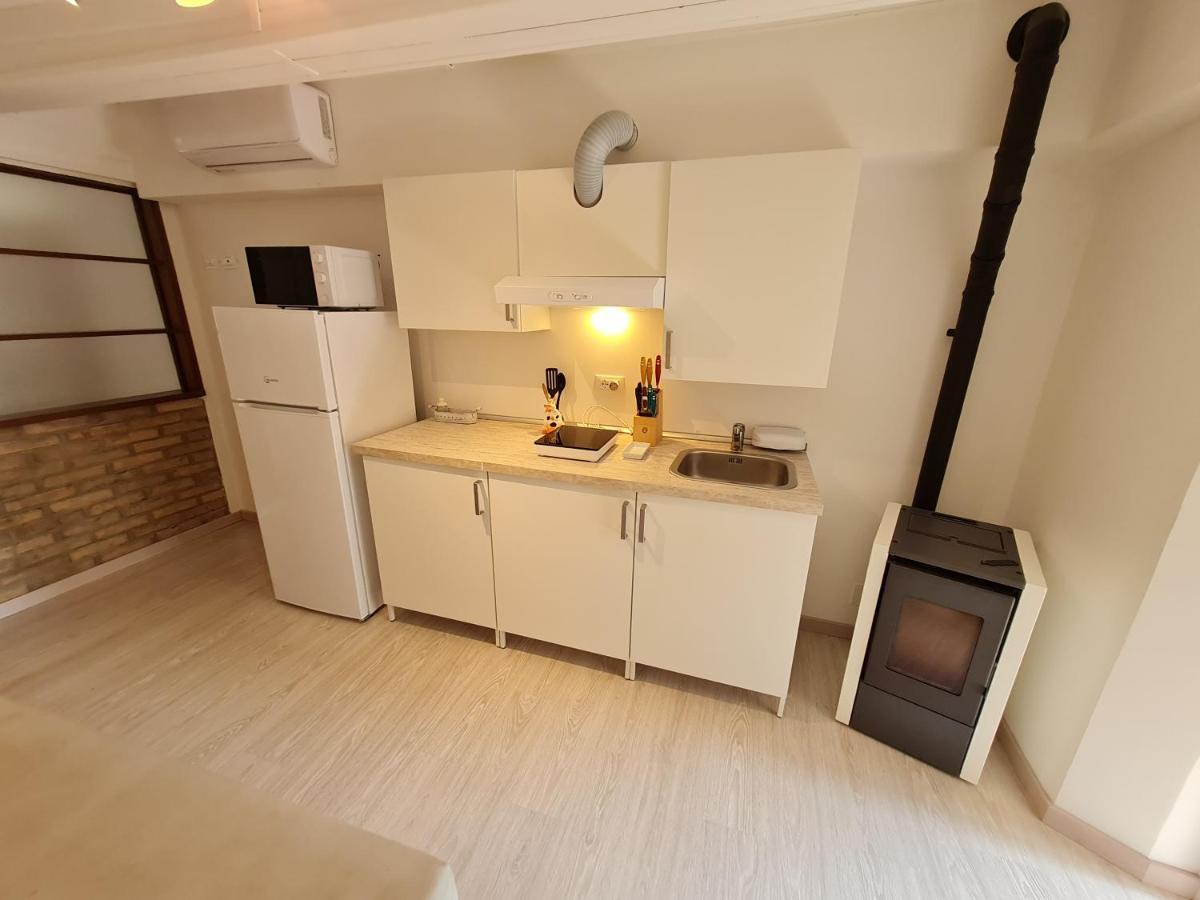 Апартаменты Al Castello - Aeroporto Delle Marche - Ancona Фальконара-Мариттима Экстерьер фото