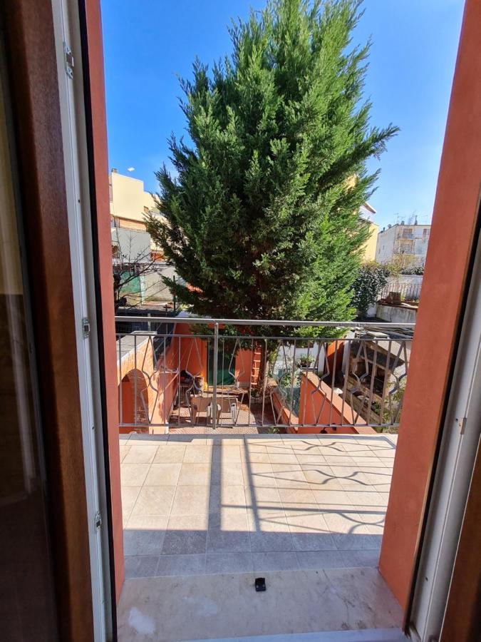 Апартаменты Al Castello - Aeroporto Delle Marche - Ancona Фальконара-Мариттима Экстерьер фото